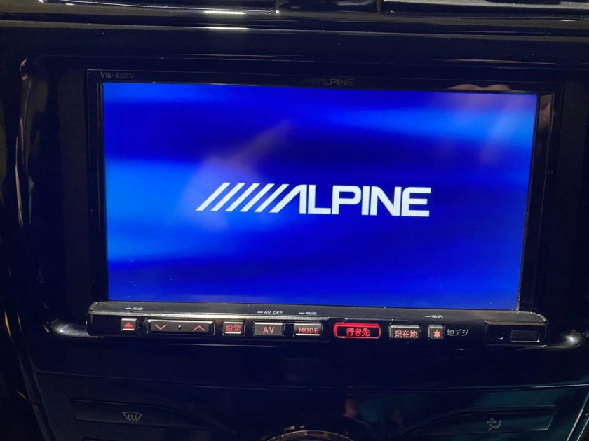 Магнитола alpine