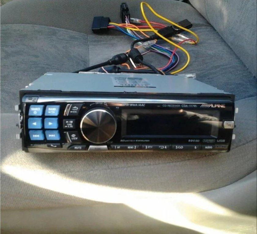 Магнитола Alpine 117ri