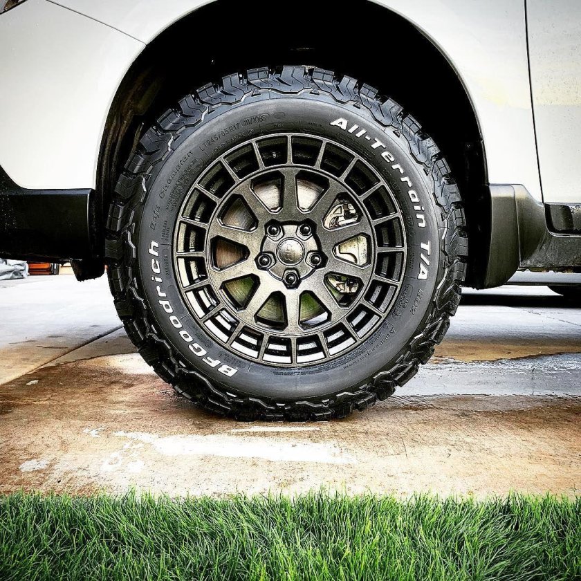 Внедорожная резина на Subaru Forester