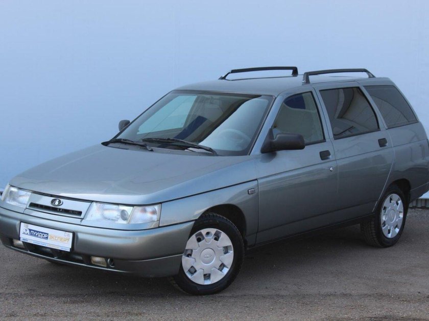 Купить ВАЗ Лада 2111 года б у летом