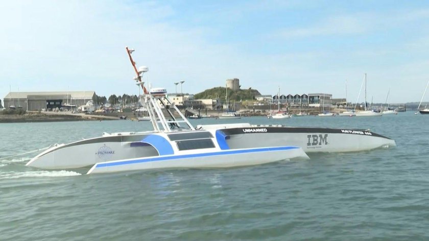 Тримаран Mayflower