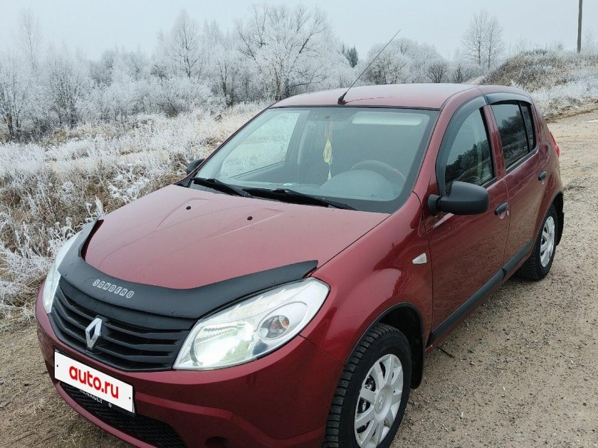 Рено сандеро 2011