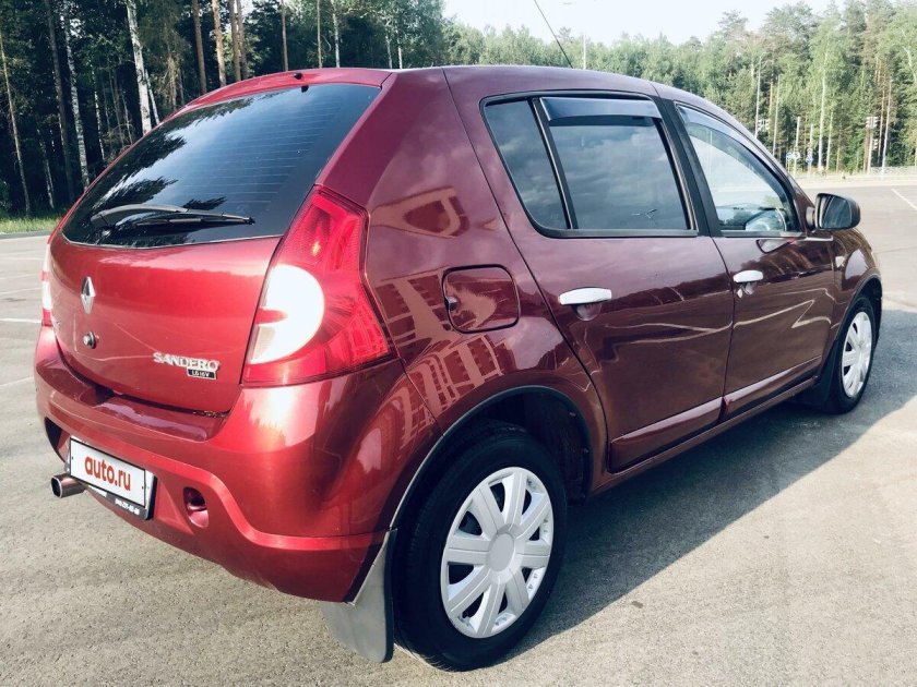 Сандеро 2011
