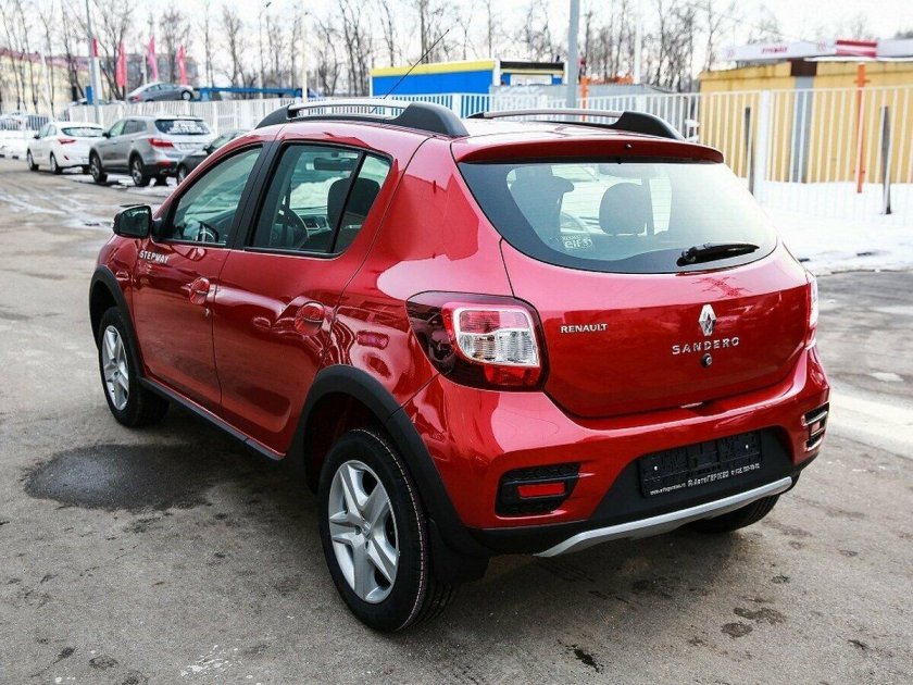 Renault Sandero Stepway красный
