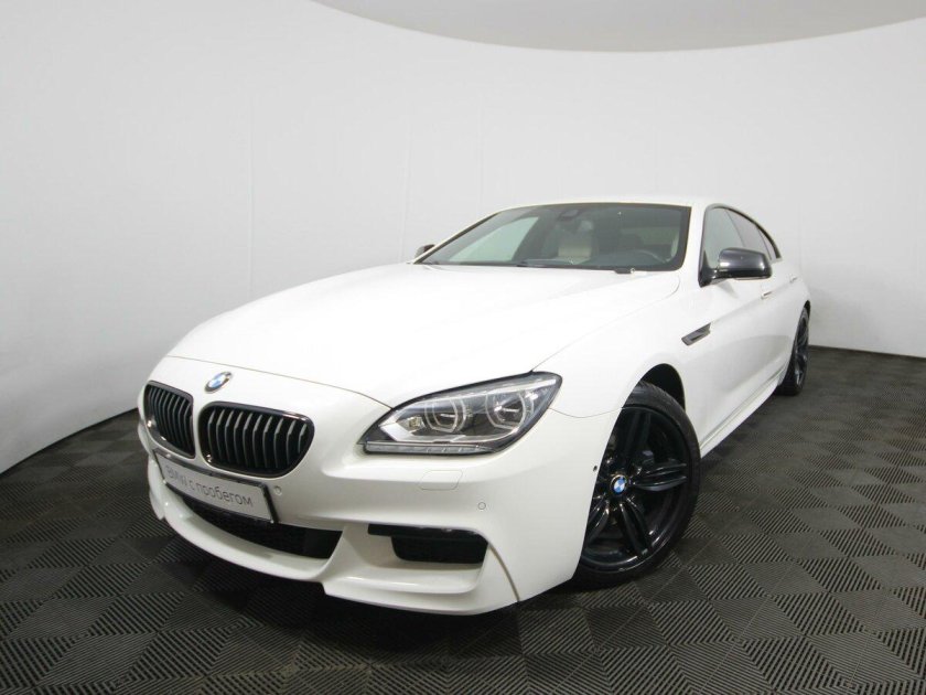 Машина БМВ 6