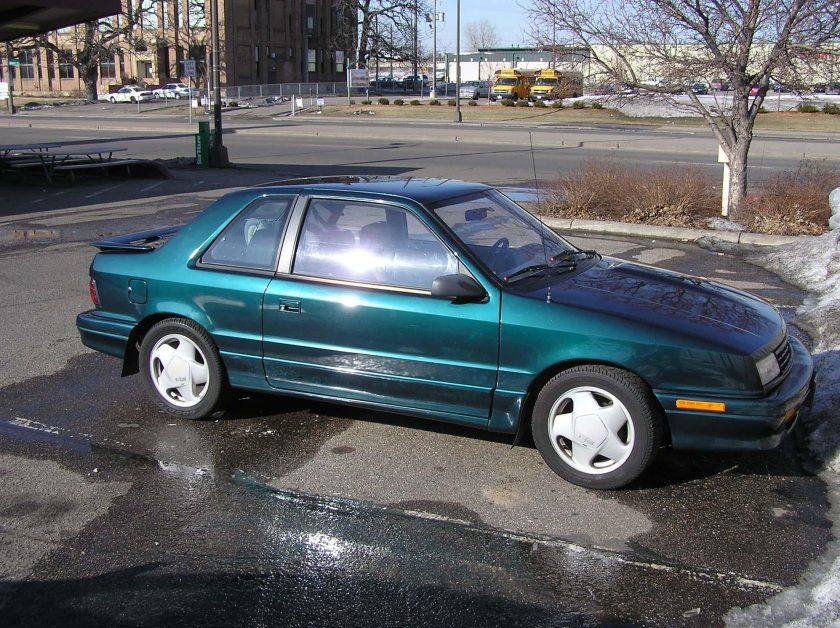 Плимут Санденс 1994