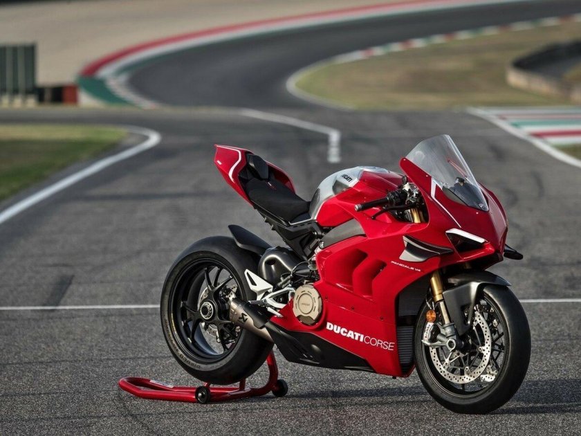 Panigale v4s 2021