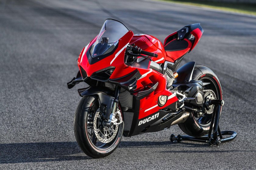Мотоцикл Ducati Panigale v4