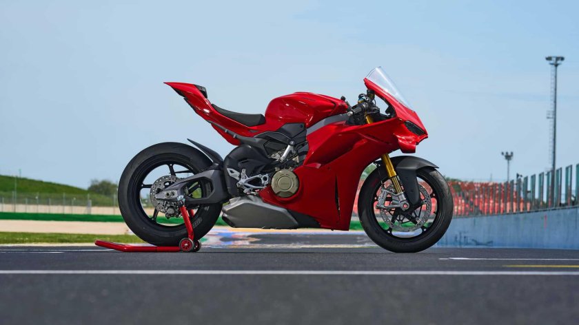 Ducati panigale v 4 s