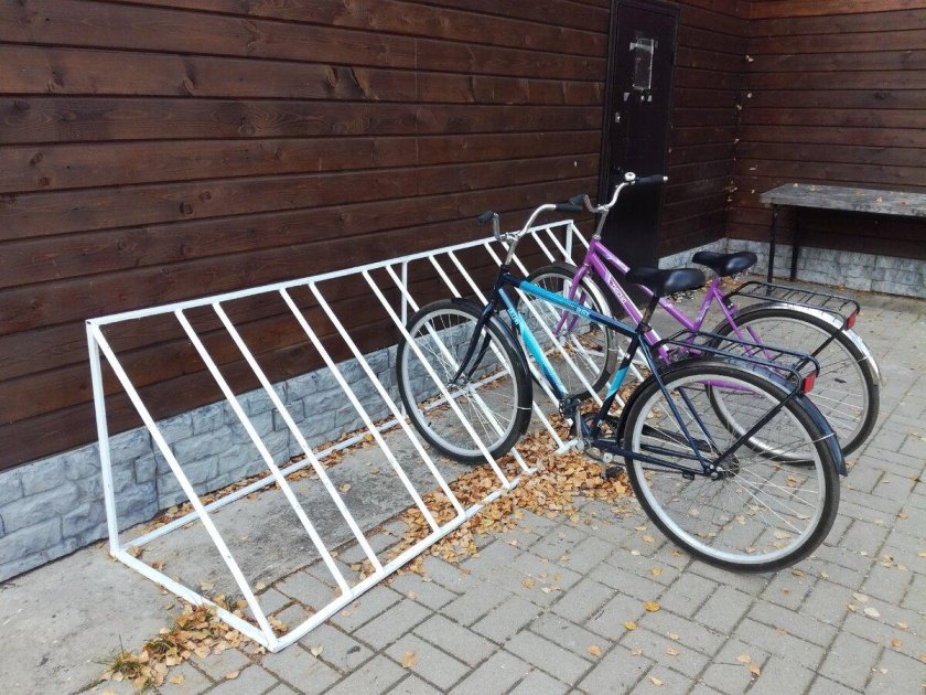 Стойка для велосипеда из профильной трубы