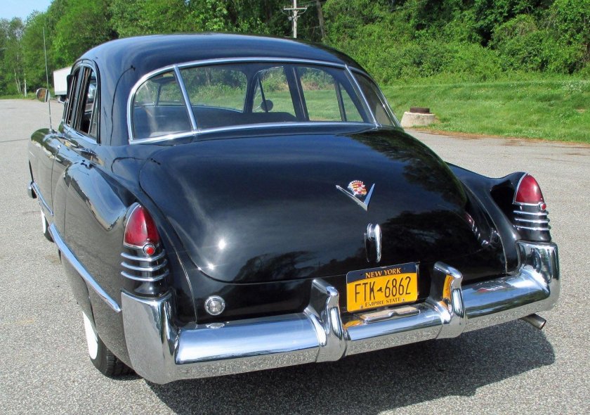 Cadillac series 62 sedan