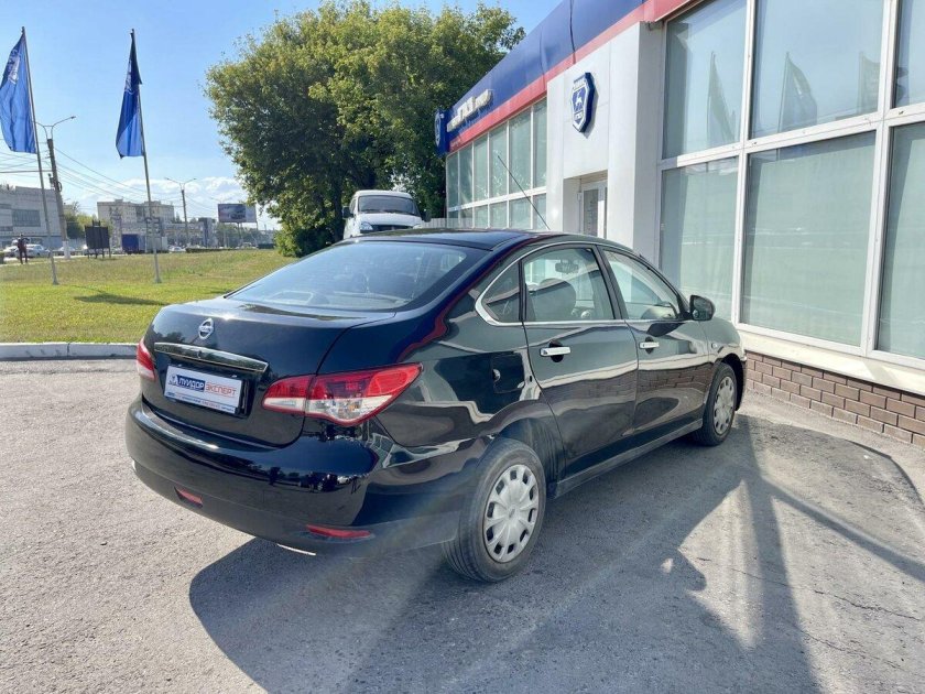 Ниссан Альмера 2015