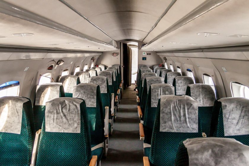 Як-40 пассажирский самолёт