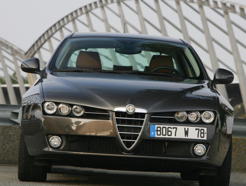 Alfa Romeo 159