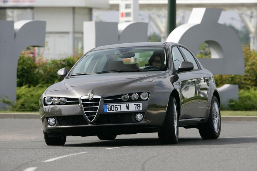 Alfa Romeo 159 2005