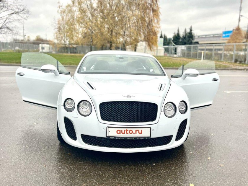 Машина bentley continental gt