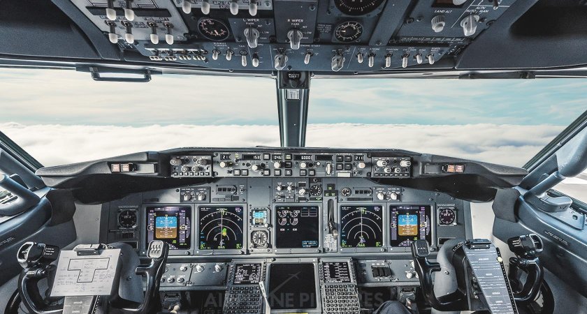 Кабина боинг 737 800