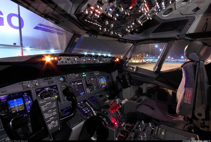 Boeing 737-800 кабина