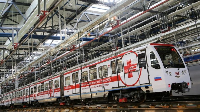 Поезда в метро москвы