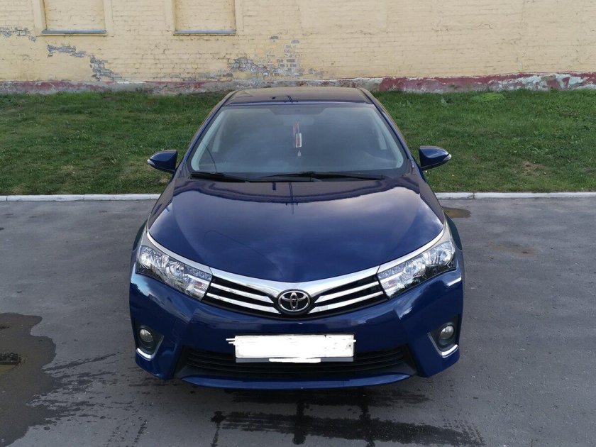 Тойота Королла 2013 синяя
