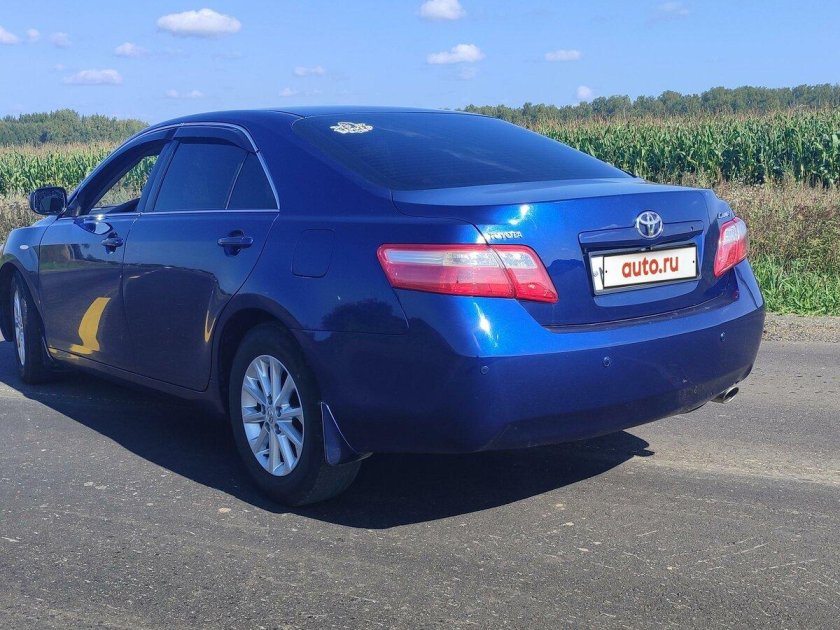 Toyota camry xv40 blue