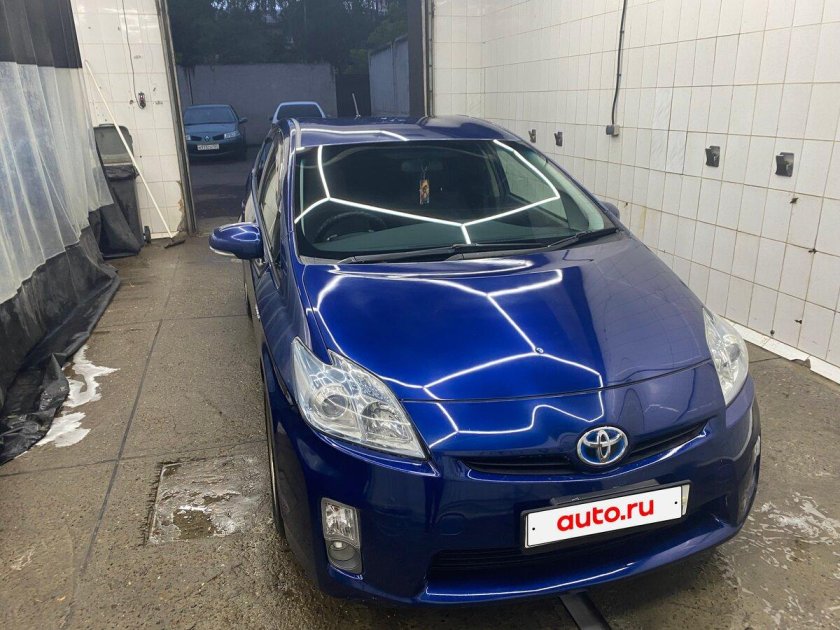 Тойота приус гибрид 2009 года