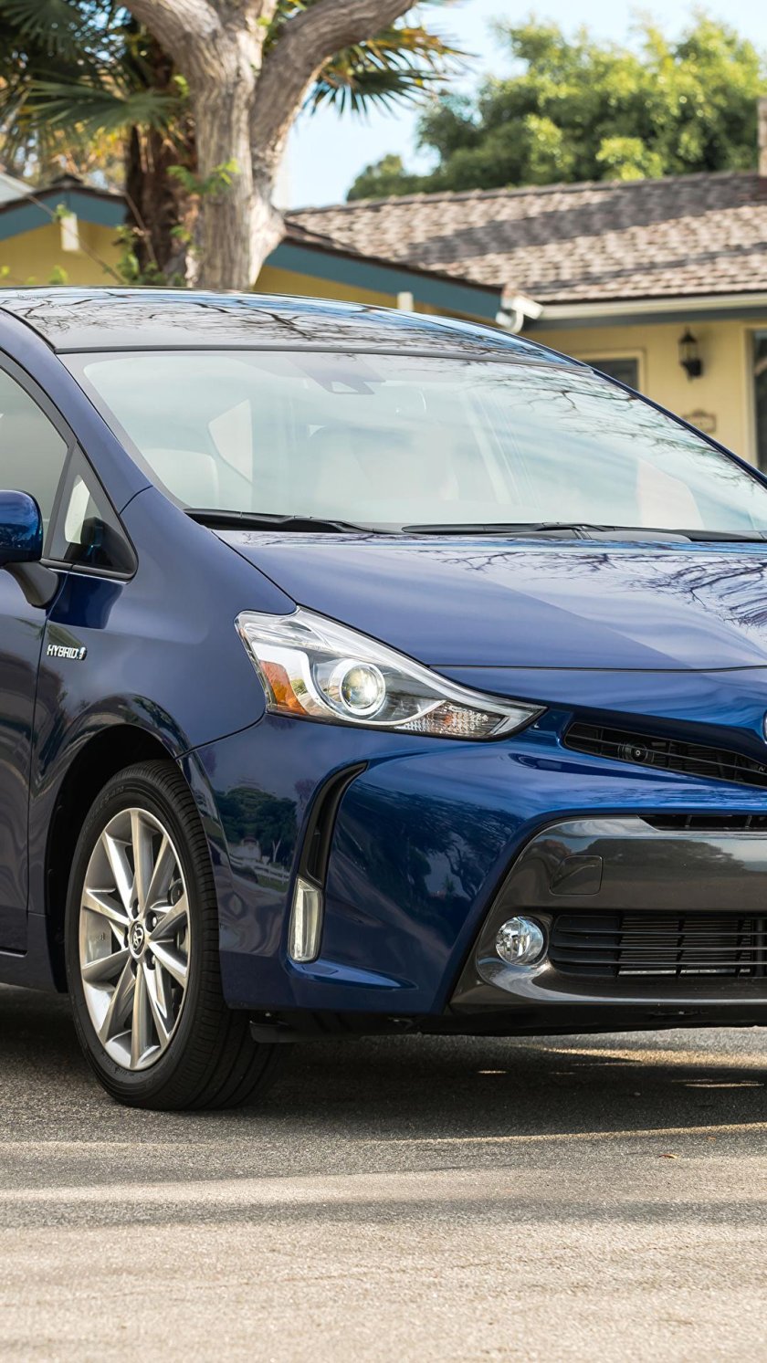 Toyota prius v ( ) 2015