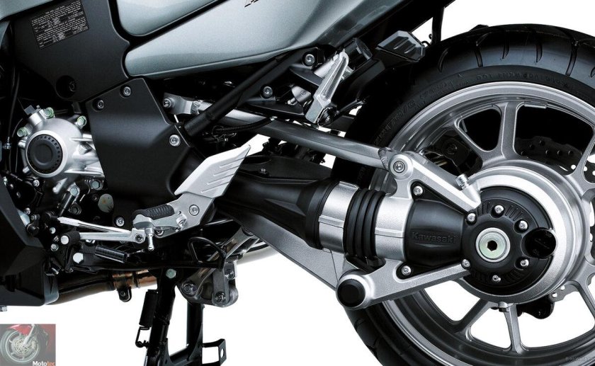 Мотоцикл Кавасаки с карданным приводом