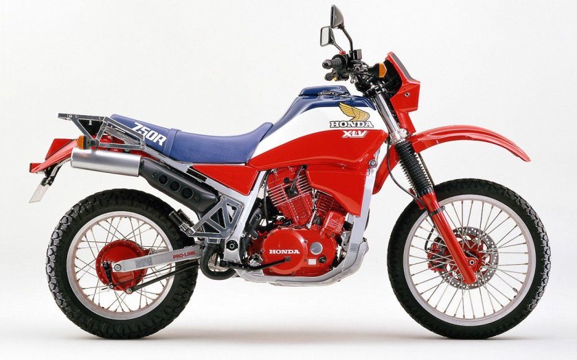 Honda xlv750r