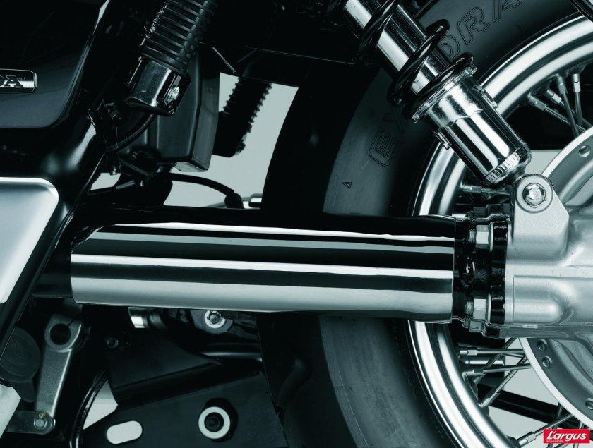 Мотоцикл Хонда с карданом