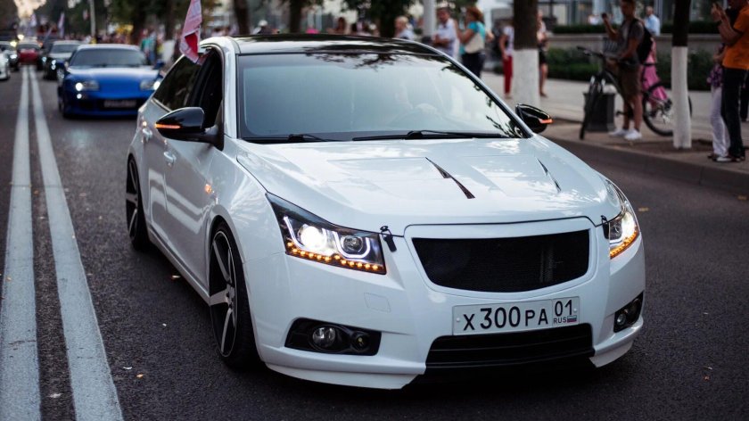 Шевроле Круз 300