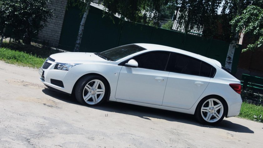 Chevrolet Cruze хэтчбек диски
