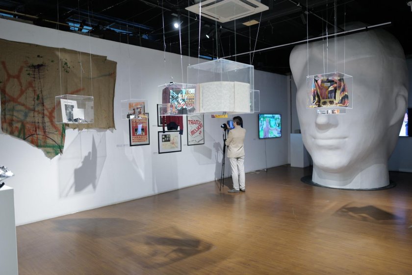 Выставка современного искусства