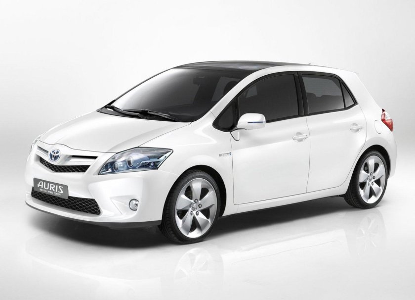 Toyota Auris Hybrid 2010