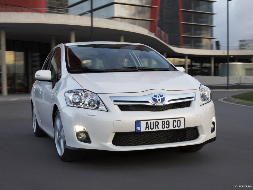 Toyota Auris гибрид