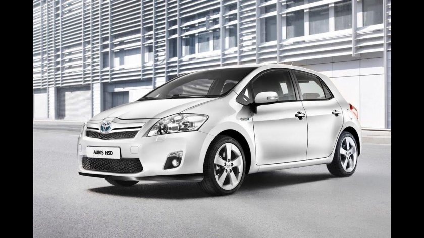 Тойота аурис гибрид 2011