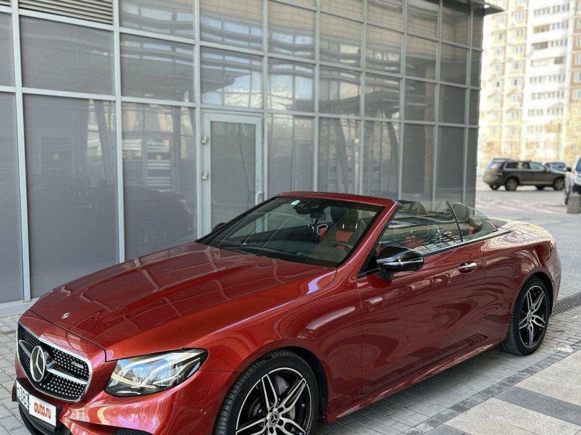 Мерседес бенц е