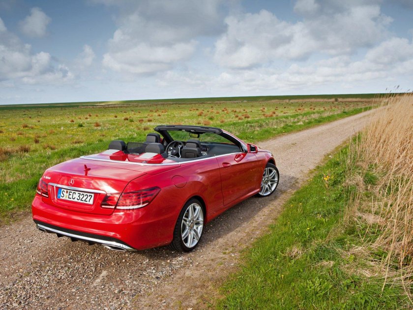 Мерседес кабриолет с мягкой крышей