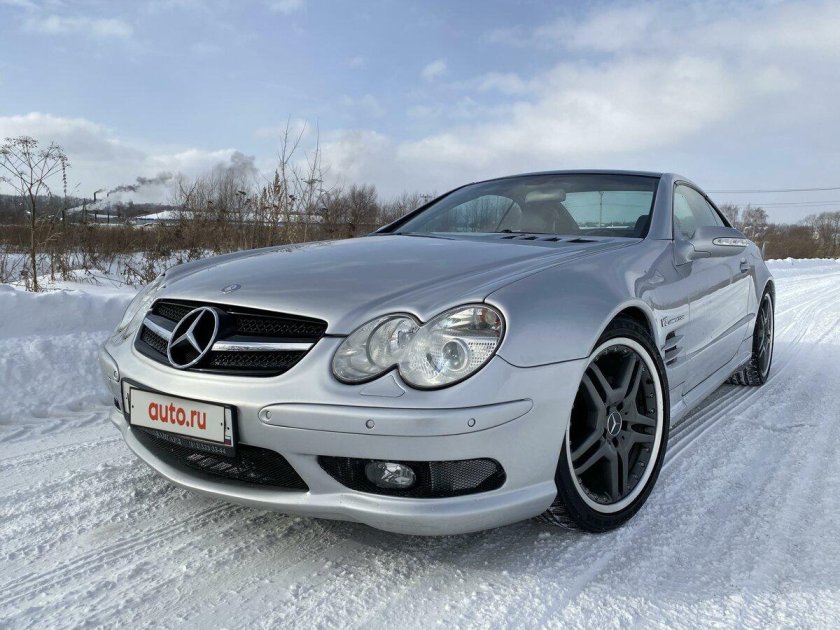 Серебристый мерседес