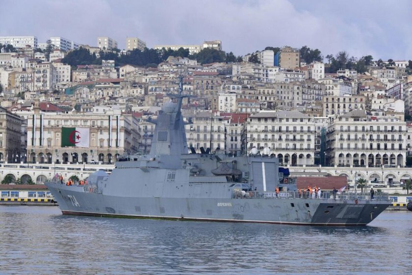 Французский фрегат фремм