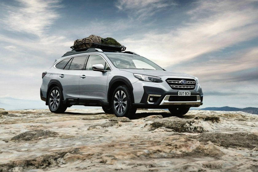 Новый субару аутбек 2025