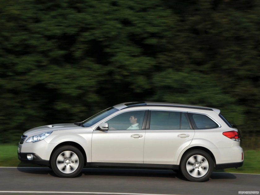 Субару Аутбек 2011