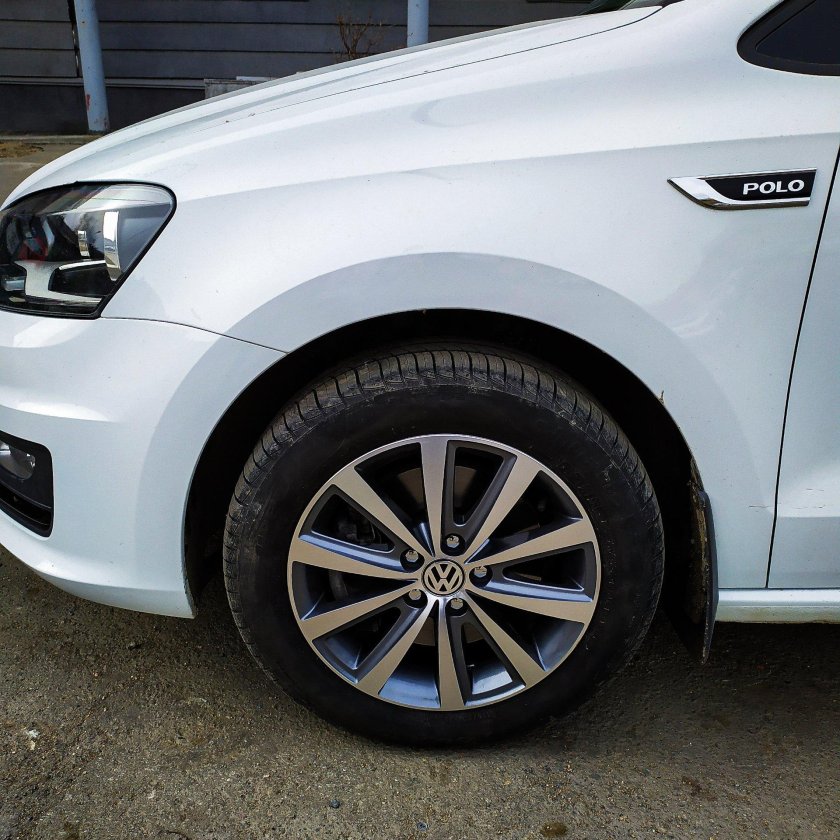 Литье на Фольксваген поло седан r15