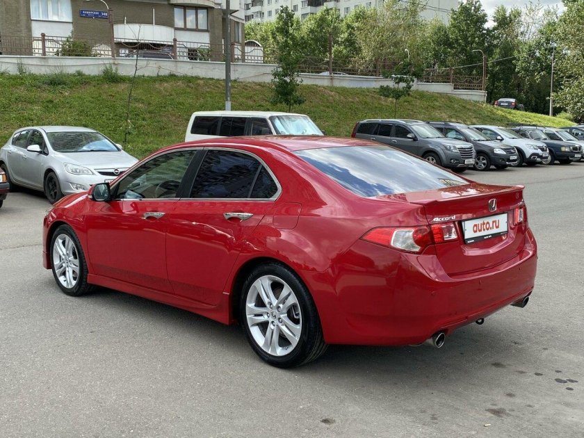 Honda Accord 2008 красная Type