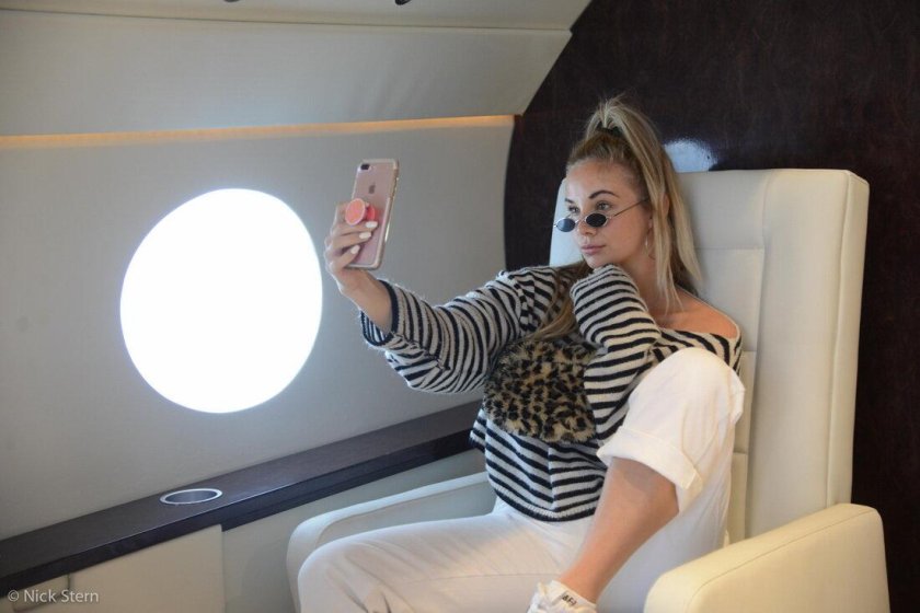 Селфи в самолете частное