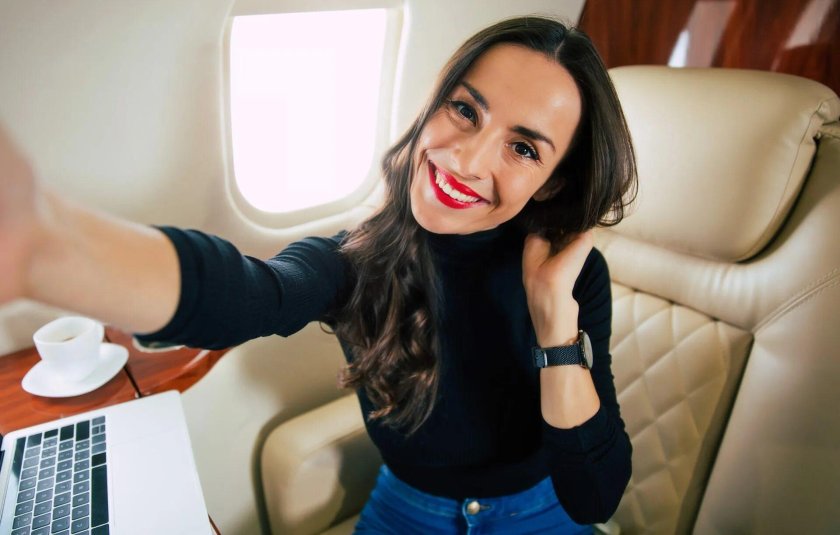 Женщина в самолете