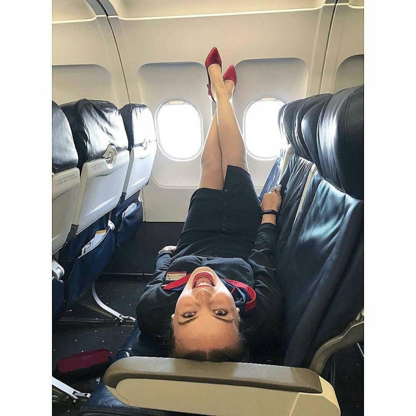 Стюардесса селфи