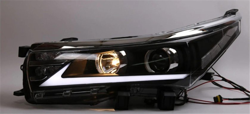 Toyota Corolla 2014 фары Лексус