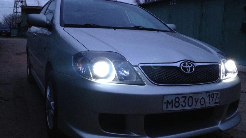 Фара Toyota Corolla 120