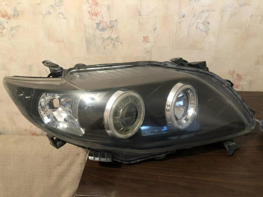 Фары Тойота Королла е150